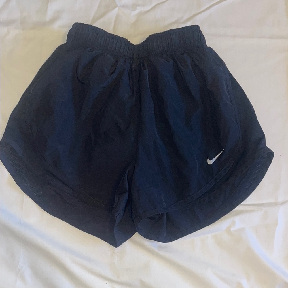 black nike tempo track shorts
